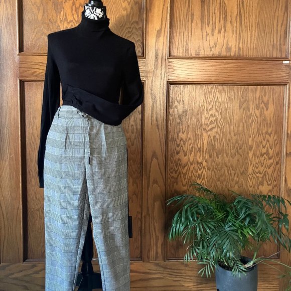 *OUTFIT SALE*. Buy the pants get the shirt for FREE - Picture 1 of 4